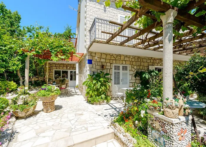 Apartments Milic