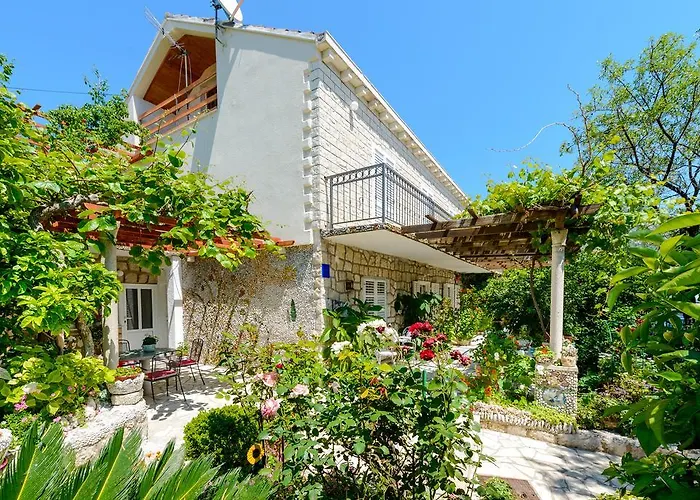 Apartments Milic